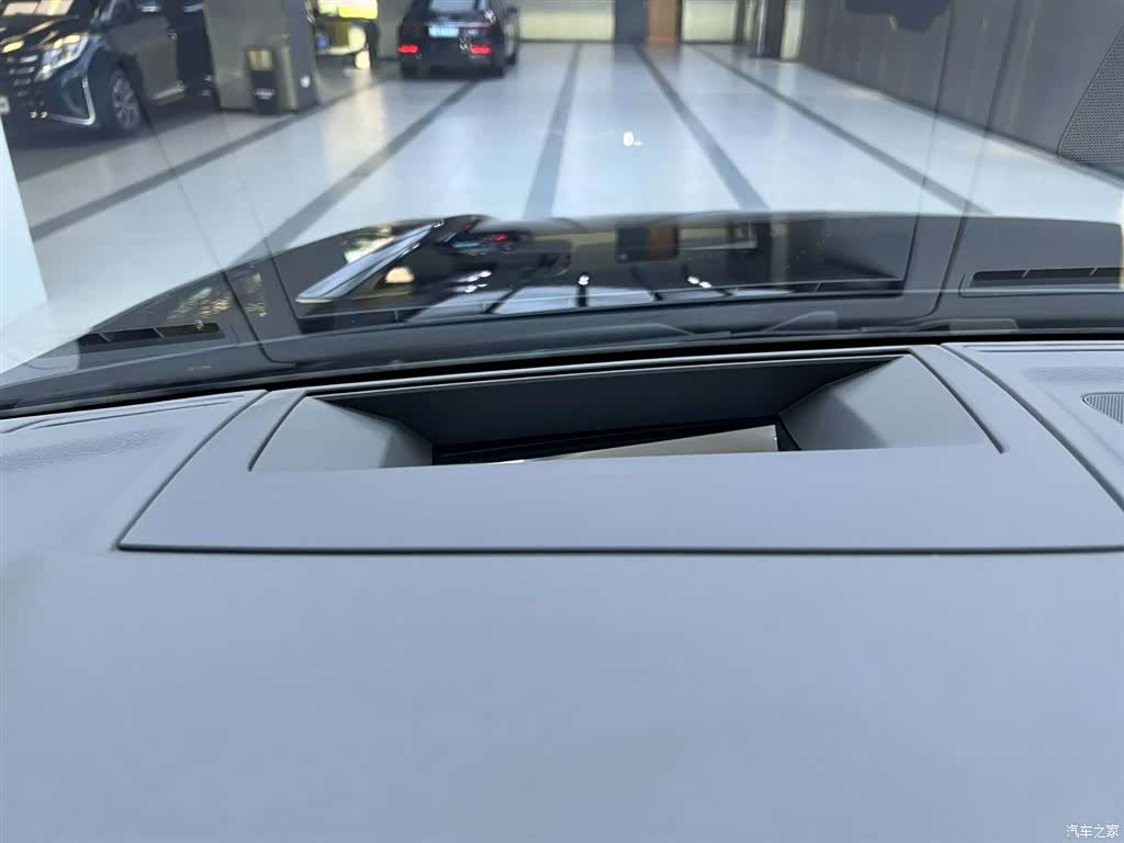 Volkswagen Touareg, 2024 6