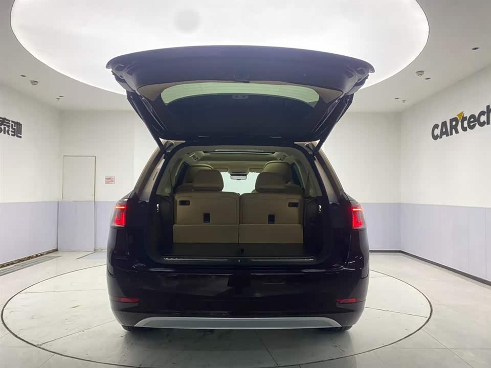 AITO Ask the world M9