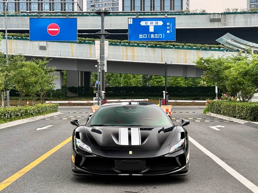 Ferrari F8
