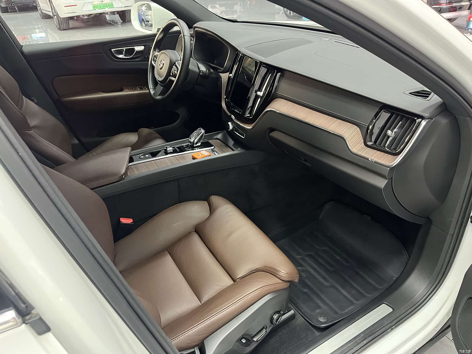 Volvo XC60, 2021 3