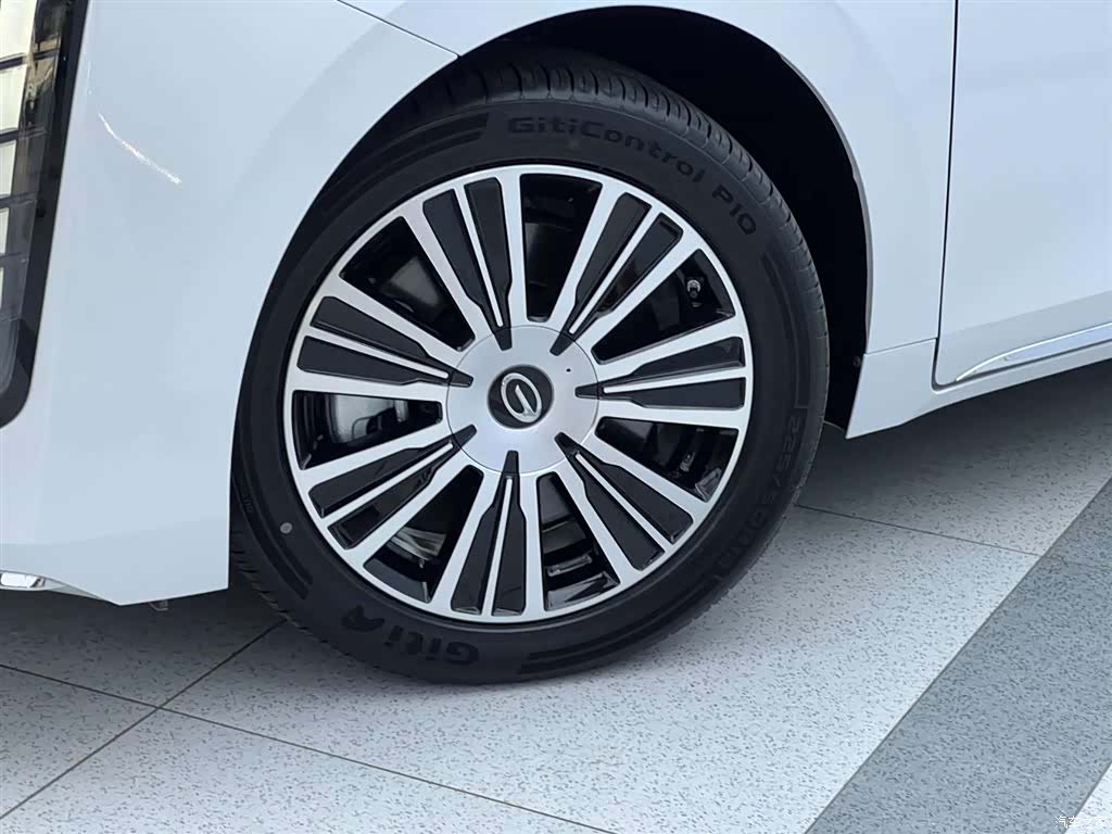 Trumpchi E8, 2024 20