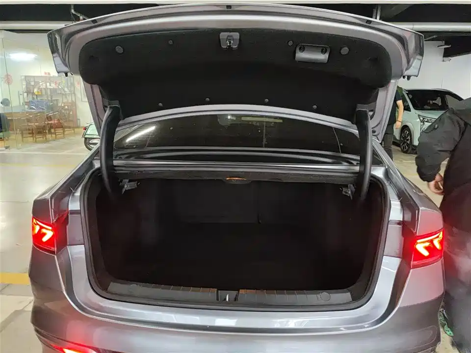 BYD Qin Yuan BYD Qin Yuan
