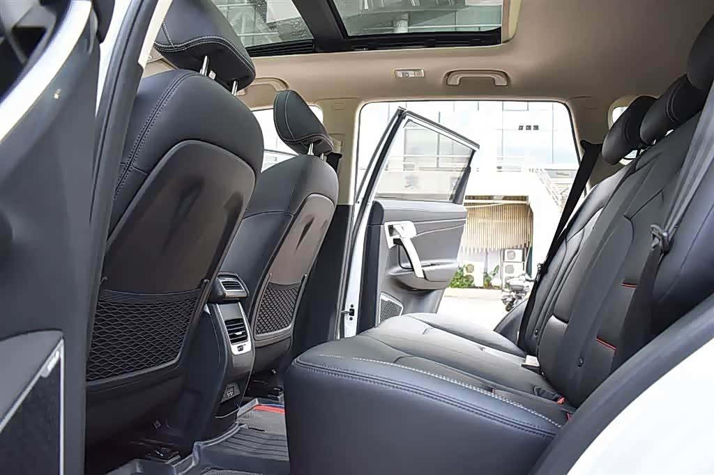 Geely Boyue, 2019 11