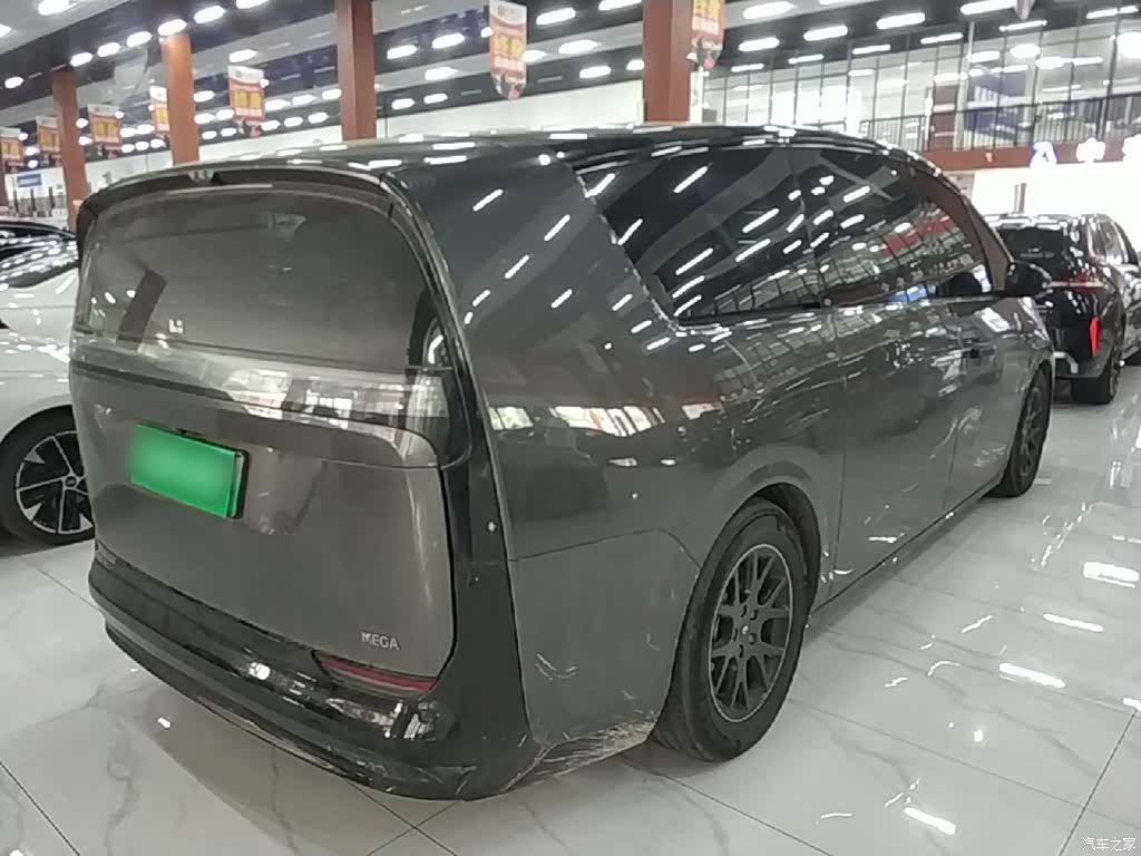 Li Auto MEGA, 2024 7
