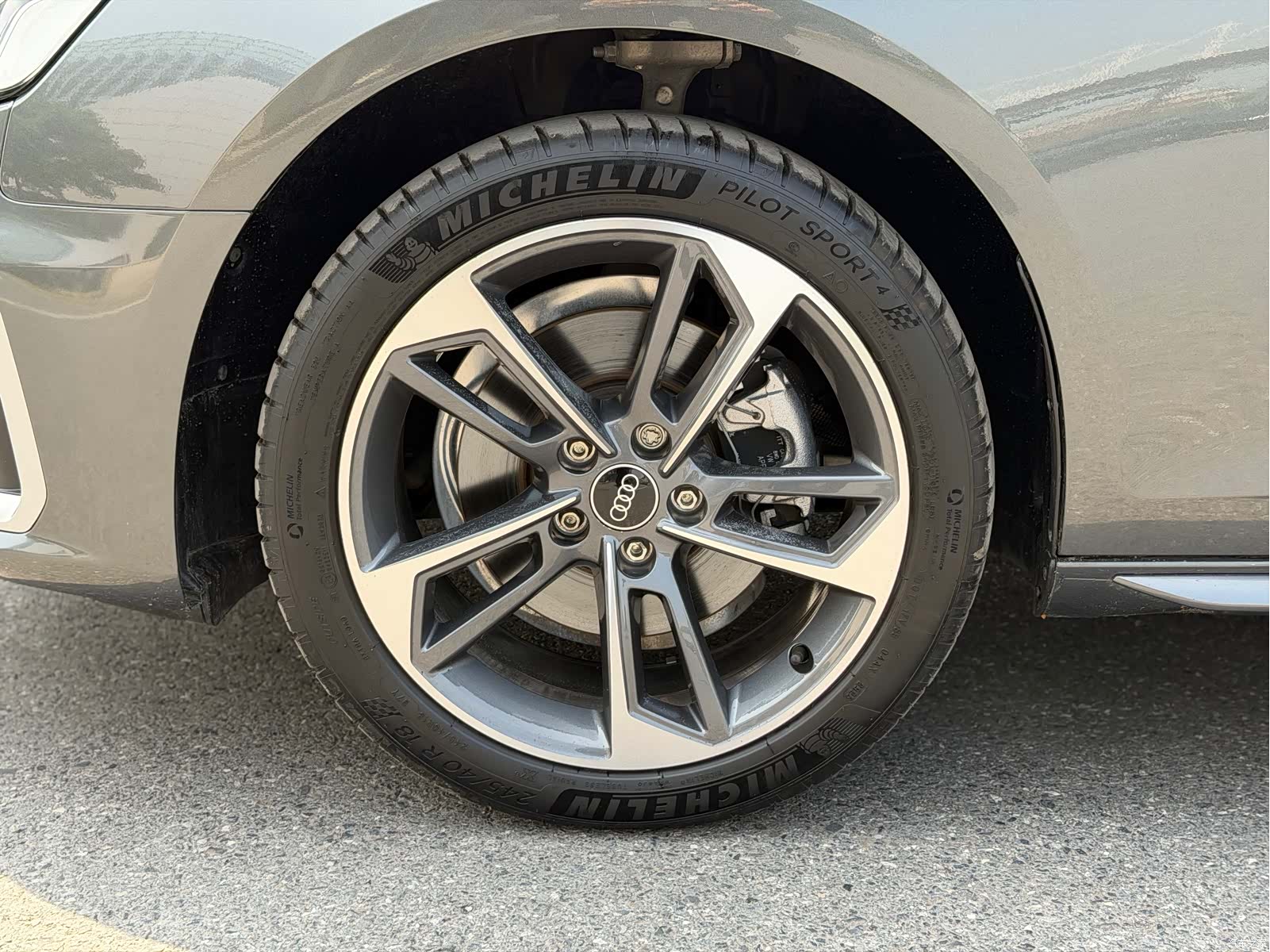Audi A4L, 2022 4