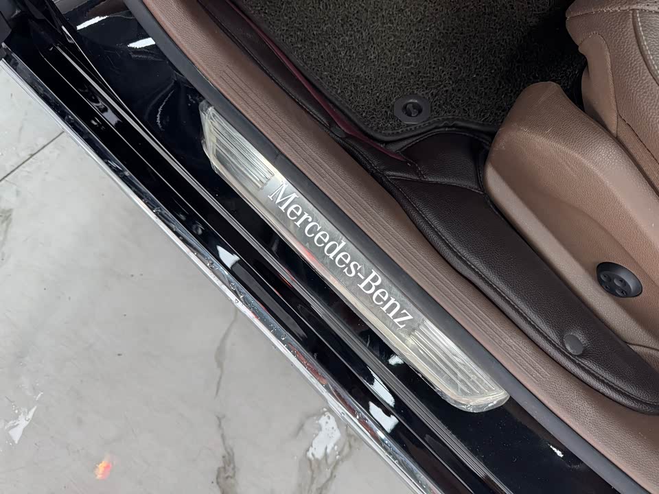 Mercedes-Benz E-class Mercedes-Benz E-class