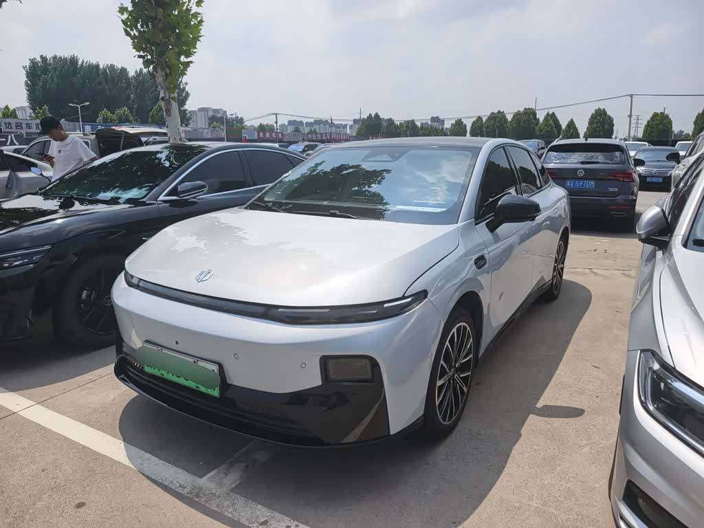 Leapmotor B01
