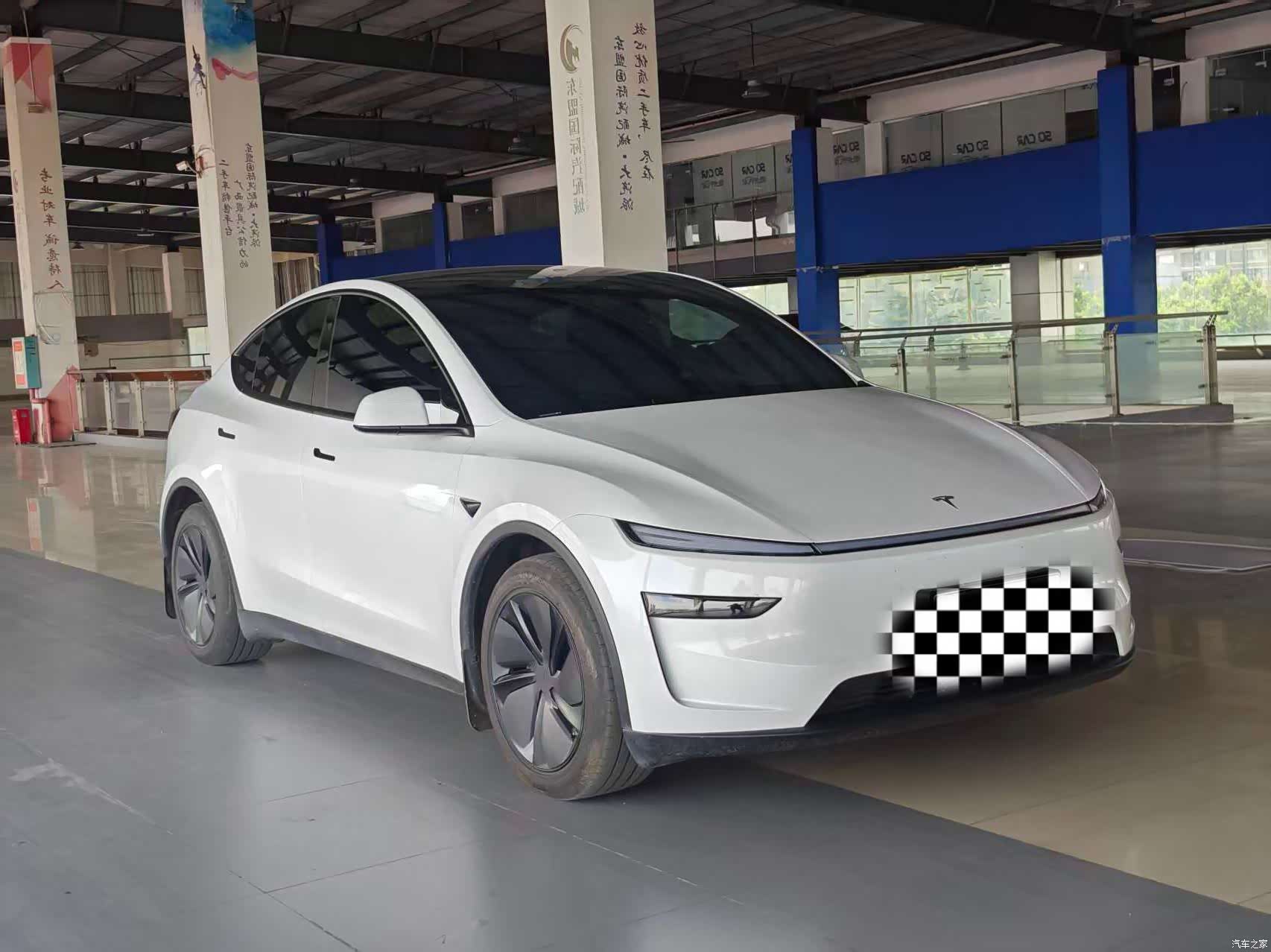 Tesla Model Y, 2026 2