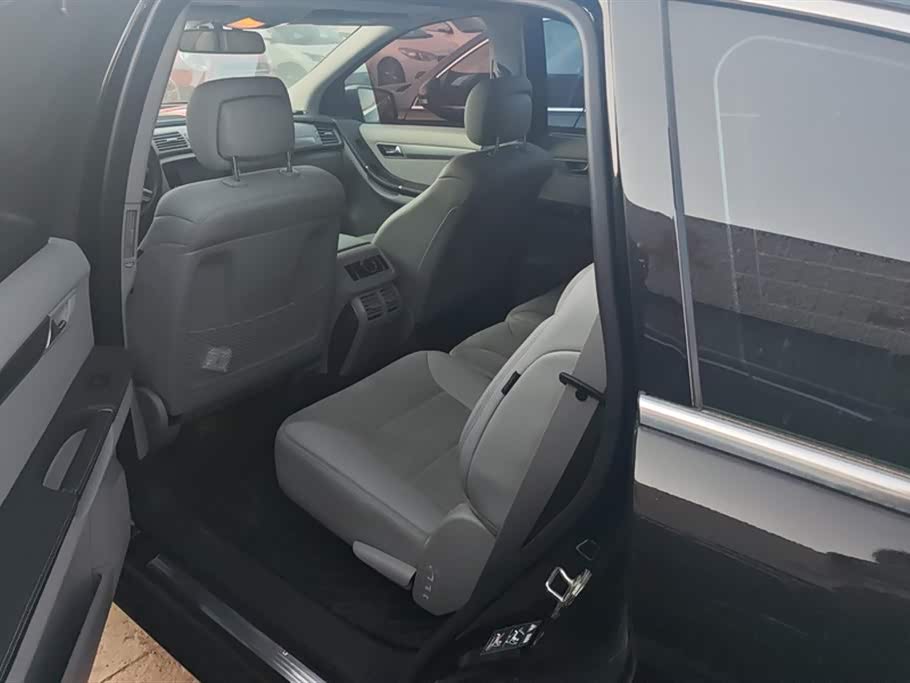 Mercedes-Benz R-class