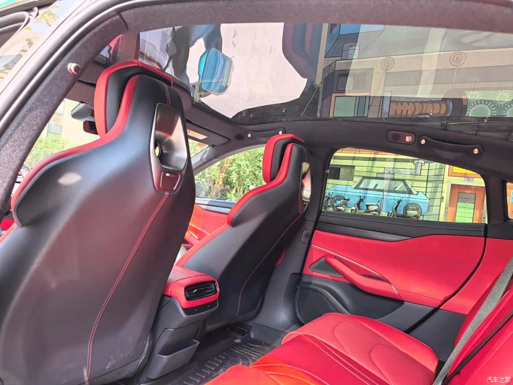 Xiaomi SU7, 2024 8