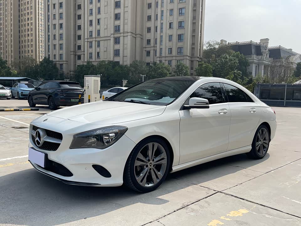 Mercedes-Benz CLA