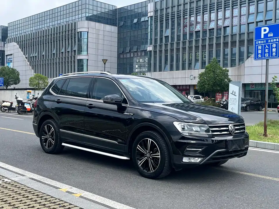 Volkswagen Tiguan L
