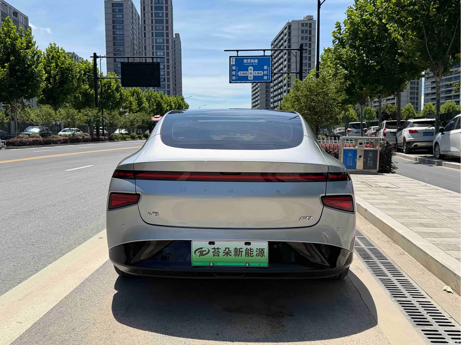 Xpeng P7, 2022 4
