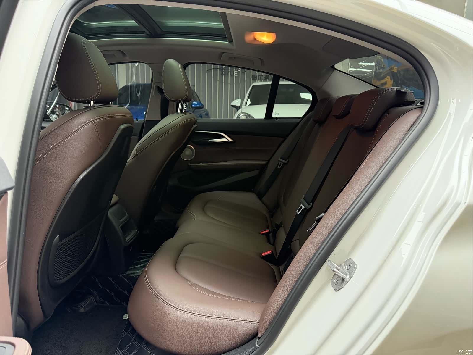 BMW 1 Series, 2021 16