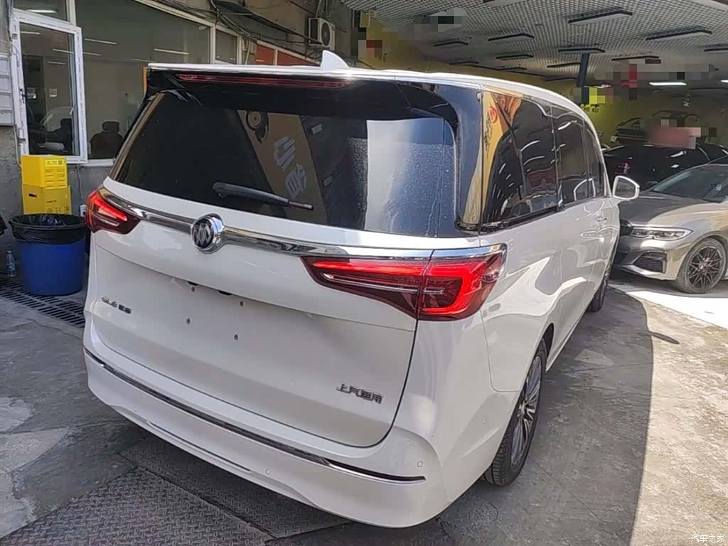 Buick GL8, 2023 7