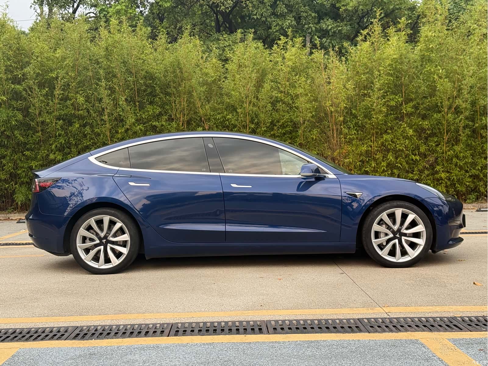 Tesla Model 3, 2020 11