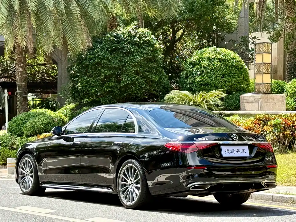 Mercedes-Benz S-class Mercedes-Benz S-class