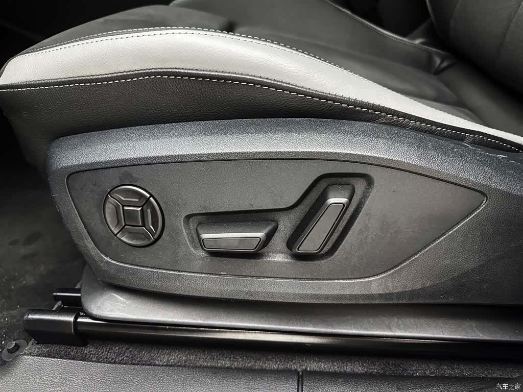 Audi Q3, 2022 23