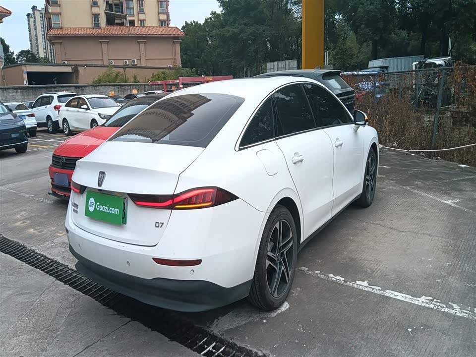 Roewe D7