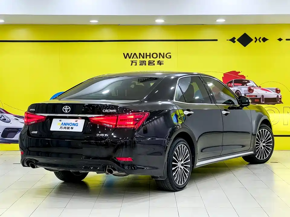 Toyota crown