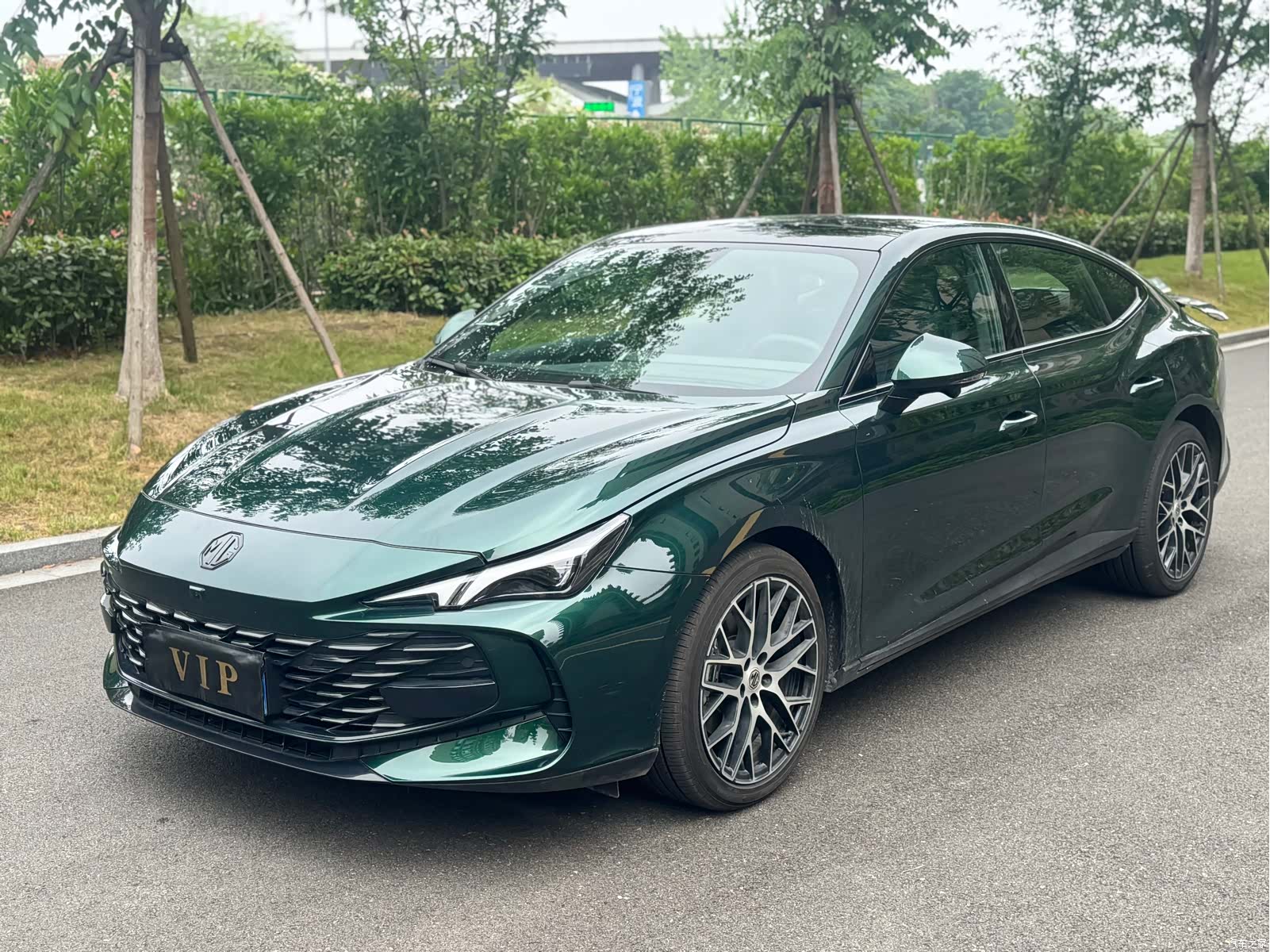MG MG7