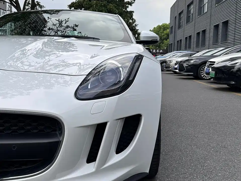 Jaguar F-TYPE