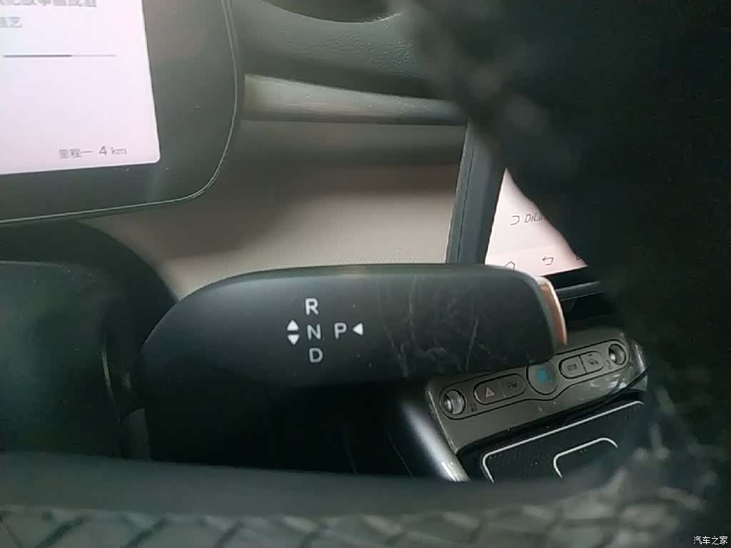 BYD Dolphin, 2025 14