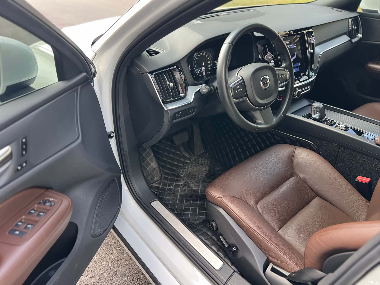 Volvo S60, 2021 8