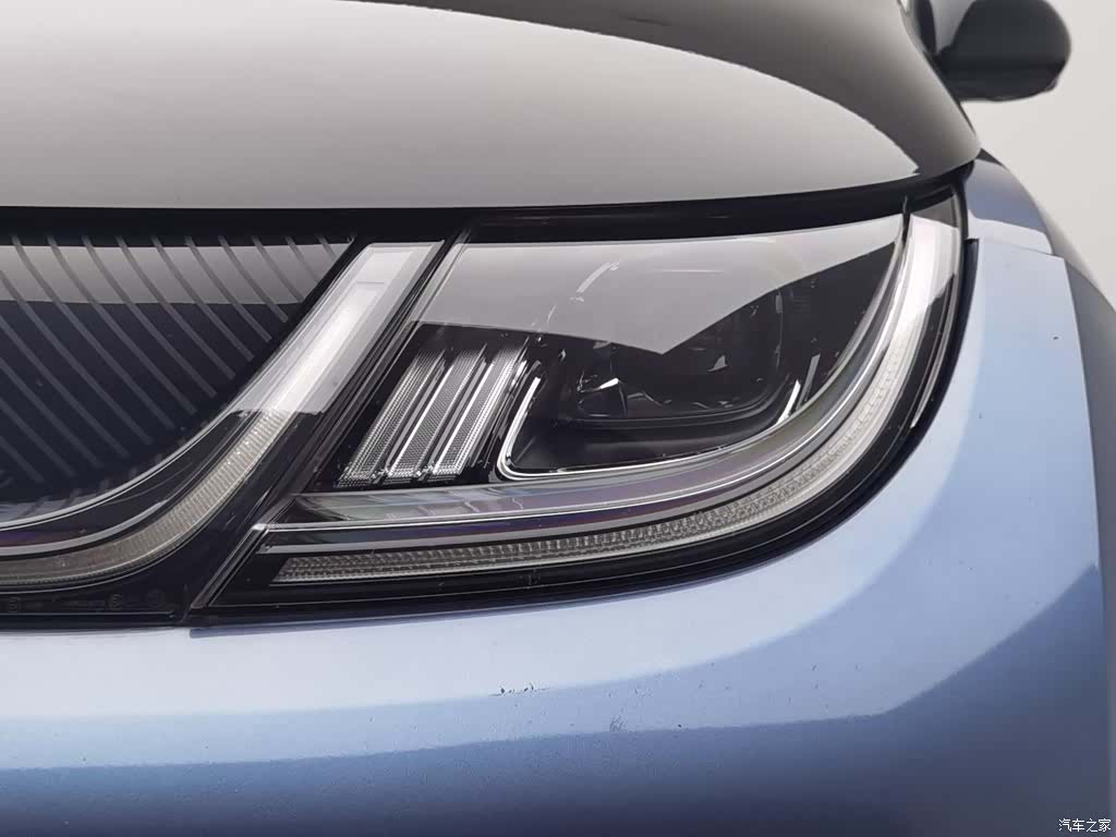 BYD Dolphin, 2023 7