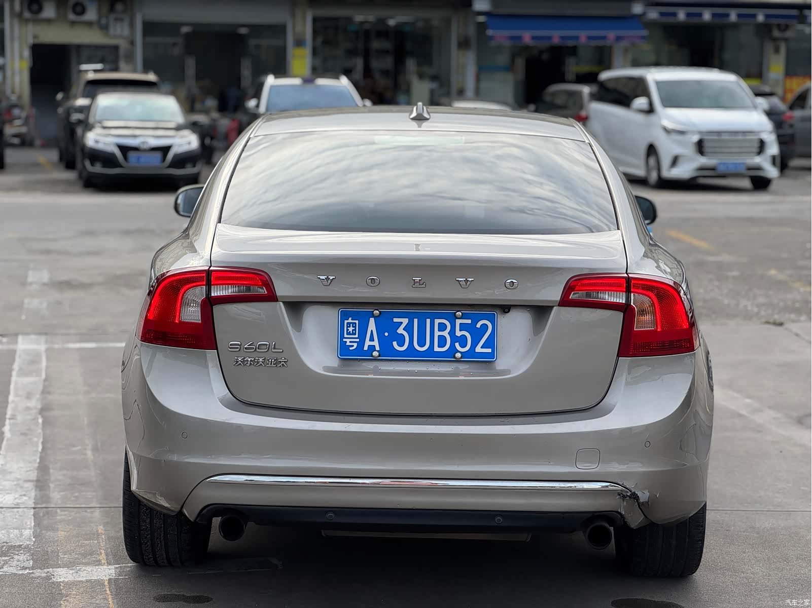 Volvo S60, 2015 все фото