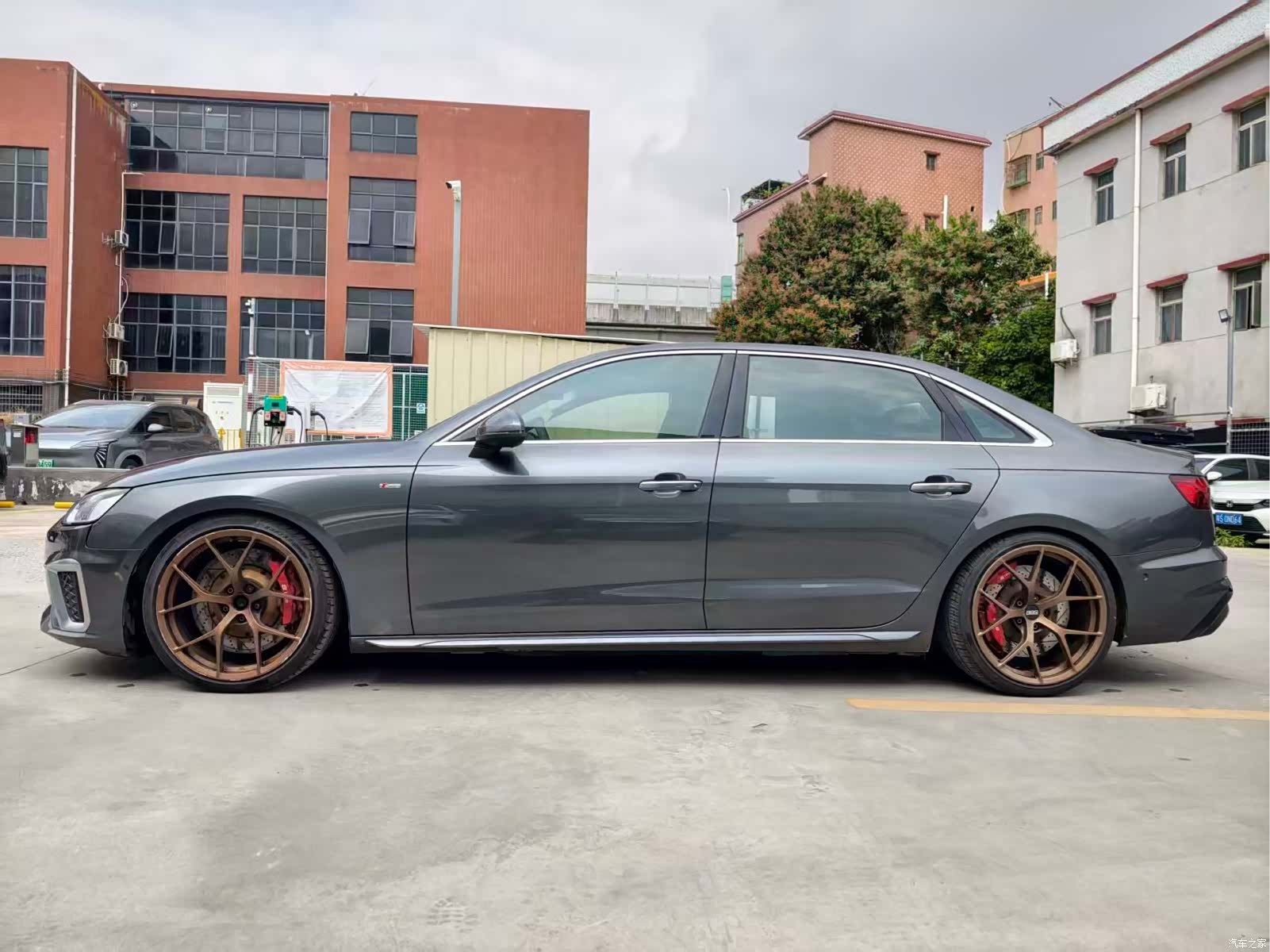 Audi A4L, 2020 7