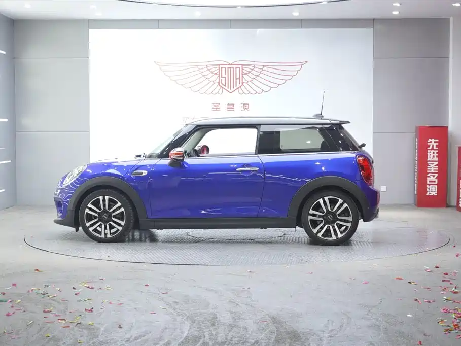 MINI MINI