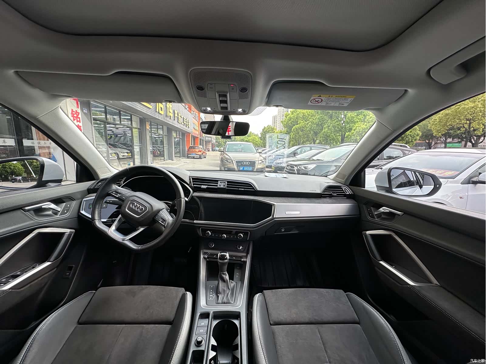 Audi Q3, 2021 11