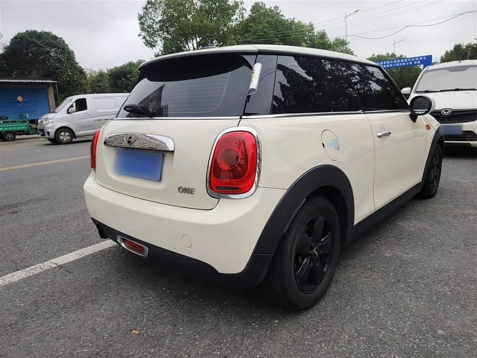 MINI MINI