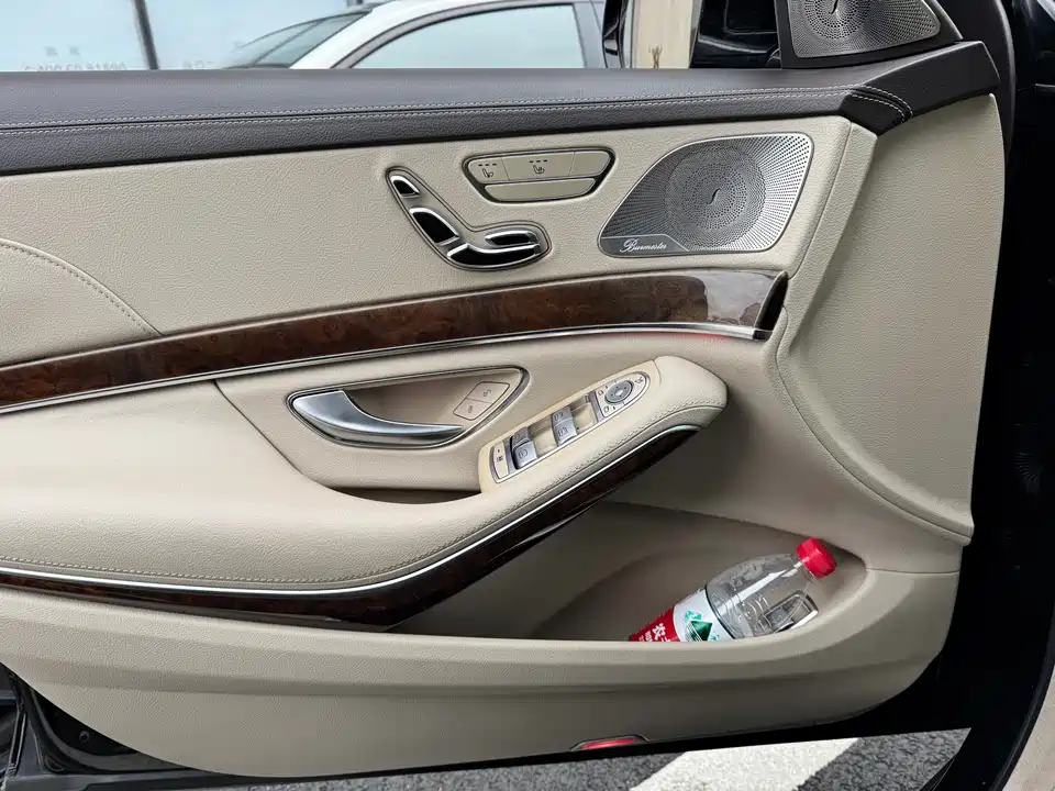Mercedes-Benz S-class Mercedes-Benz S-class
