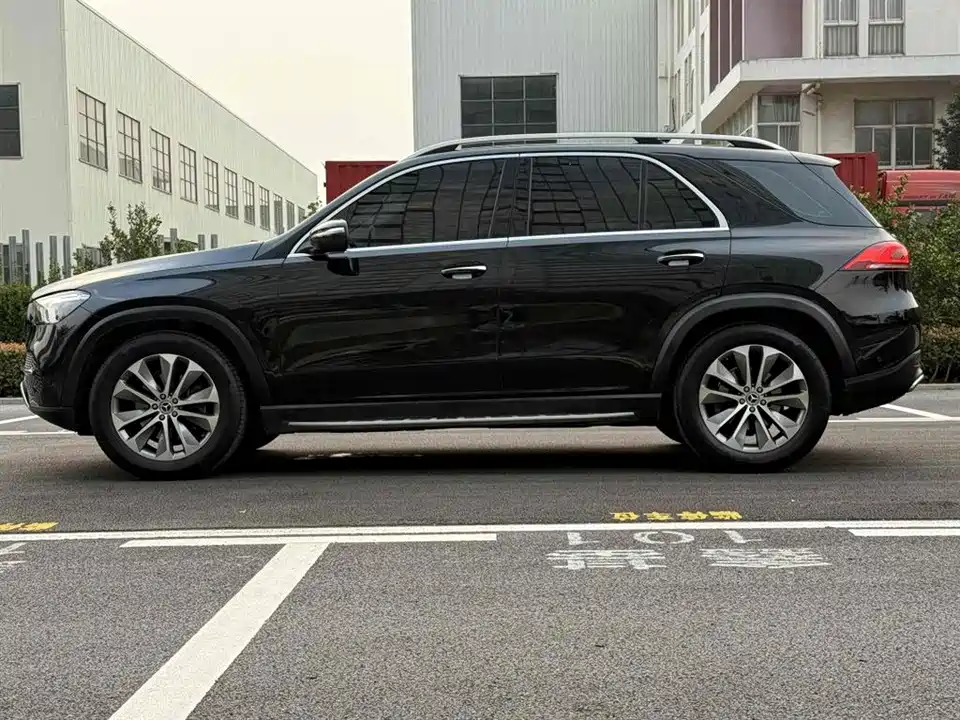 Mercedes-Benz GLE Mercedes-Benz GLE