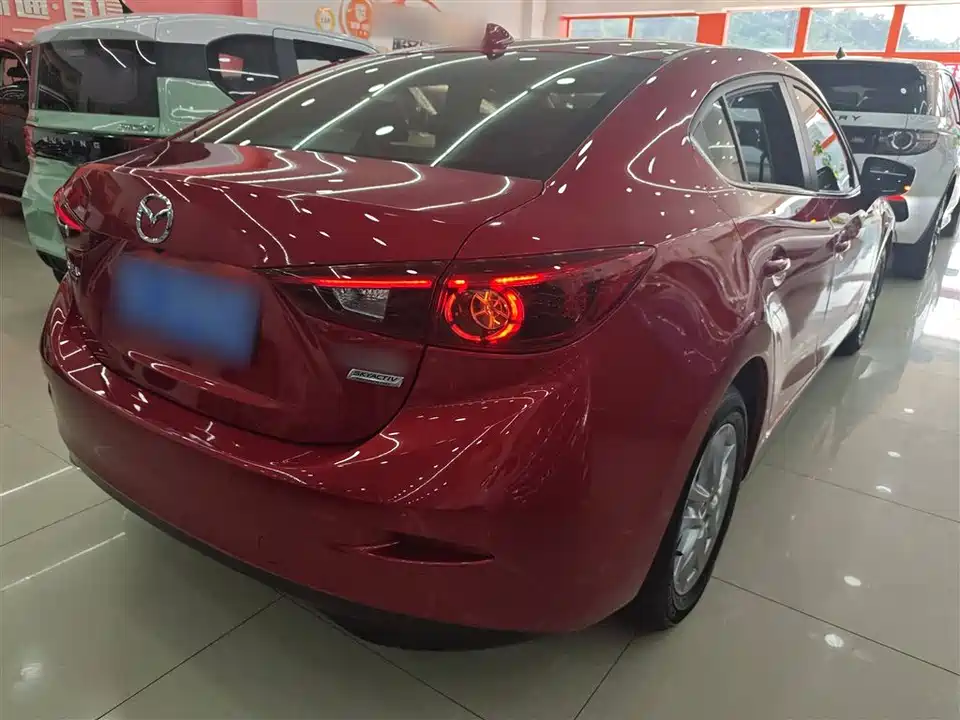 Mazda 3 Angkesaila
