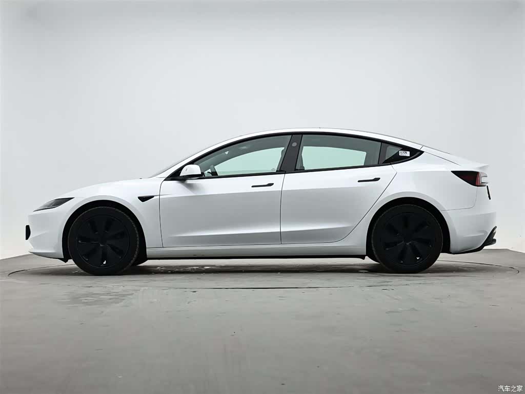 Tesla Model 3, 2025 все фото