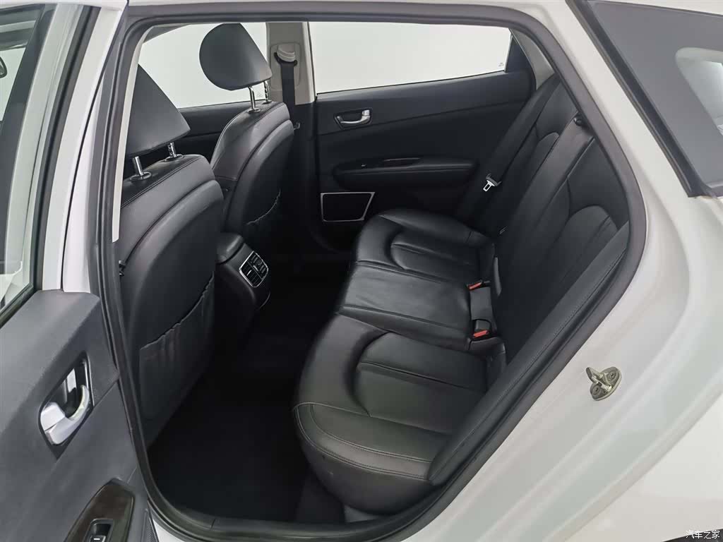 Kia K5, 2019 15