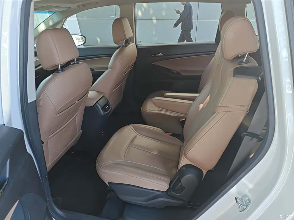 Buick GL6, 2022 17