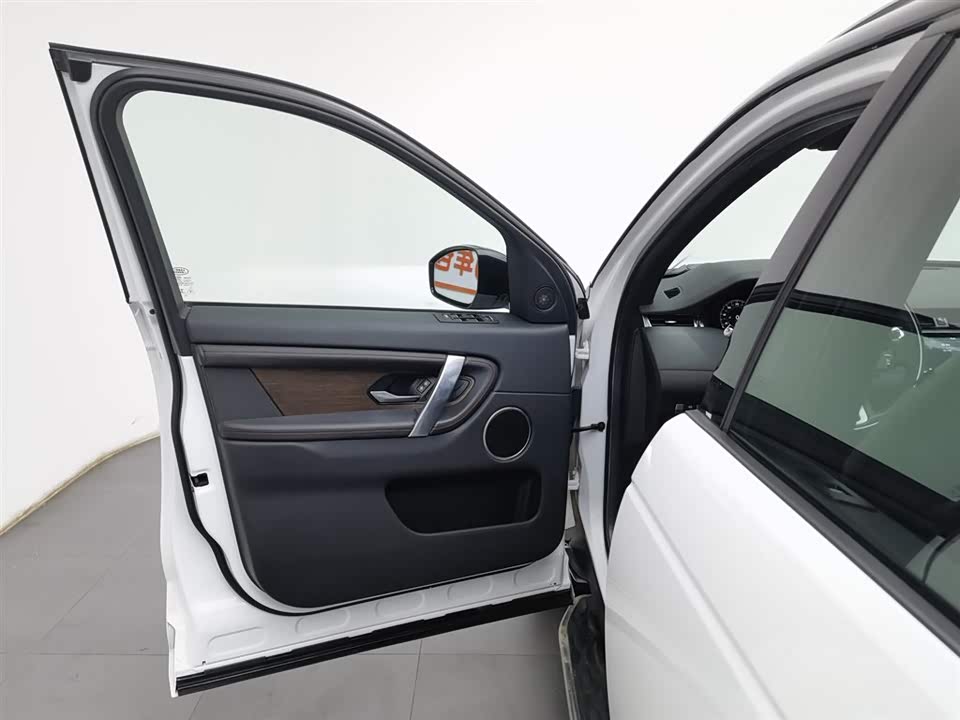 Land Rover Discover sports