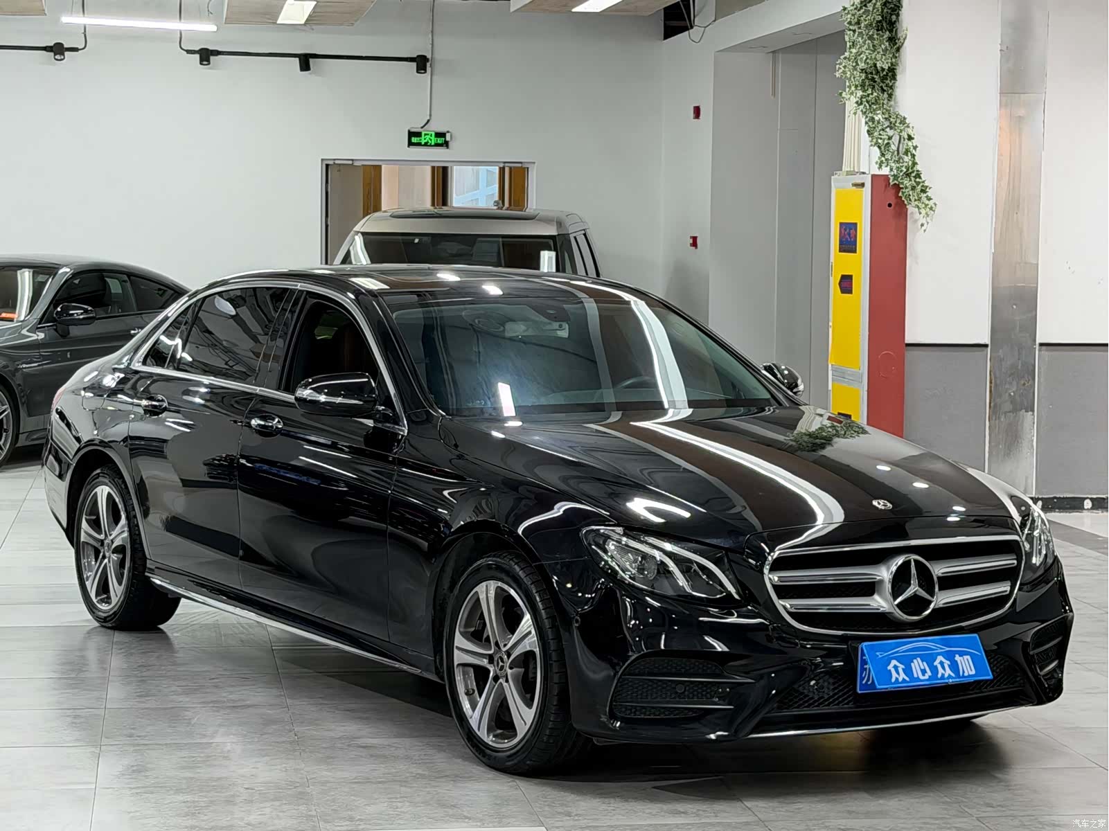 Mercedes-Benz E-Class, 2019 3