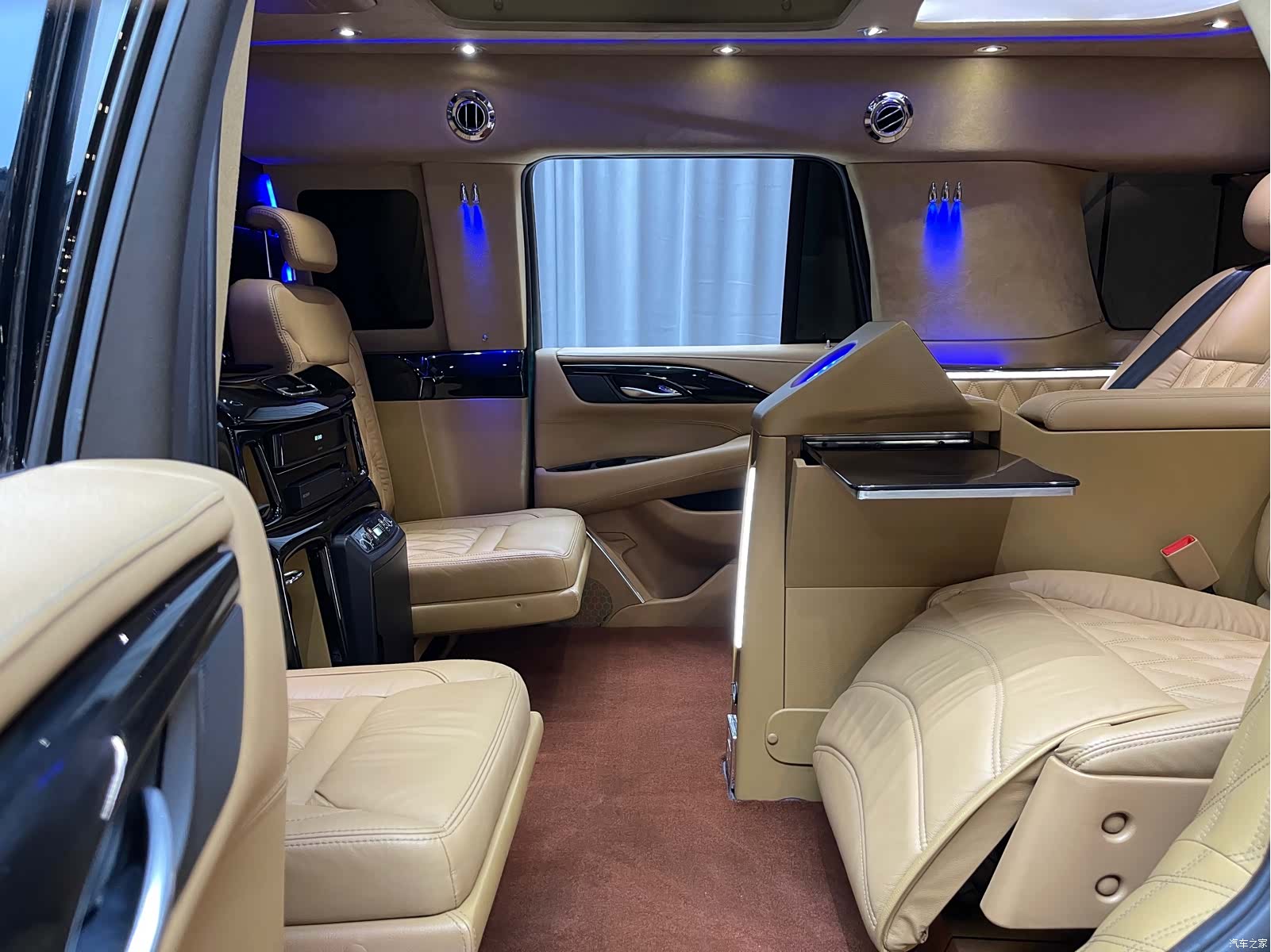 Cadillac Escalade, 2016 7