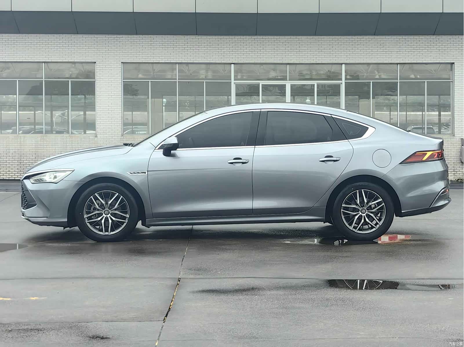 BYD Qin, 2022 21