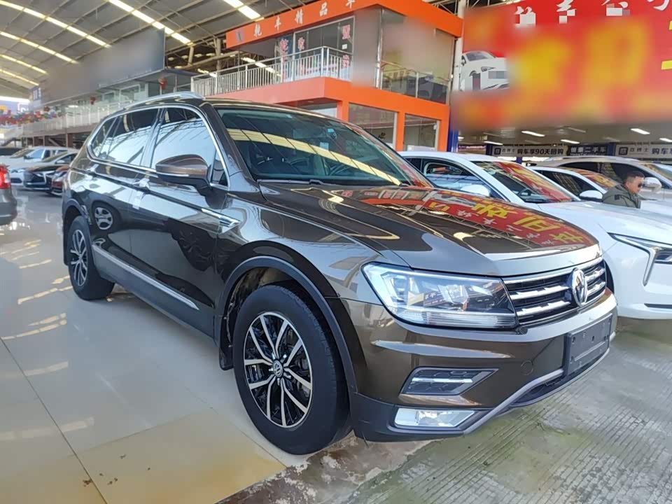 Volkswagen Tiguan L