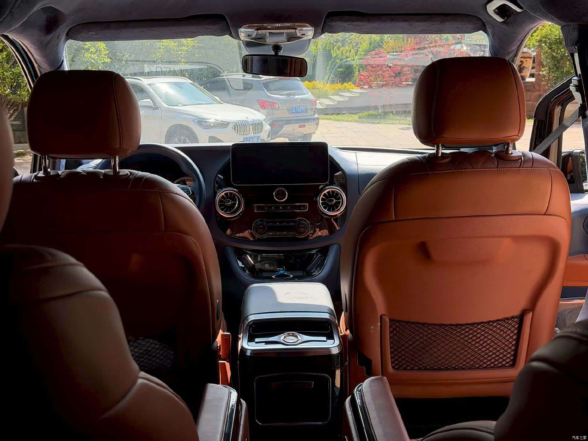 Mercedes-Benz 9, 2019 7