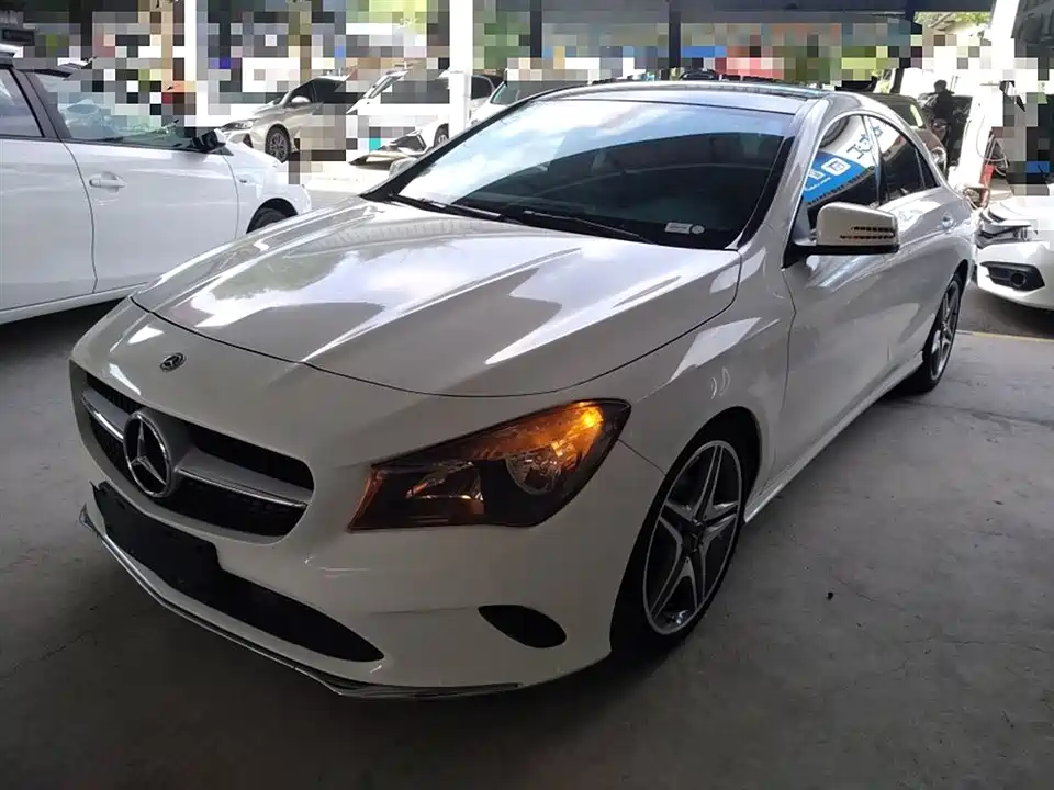 Mercedes-Benz CLA