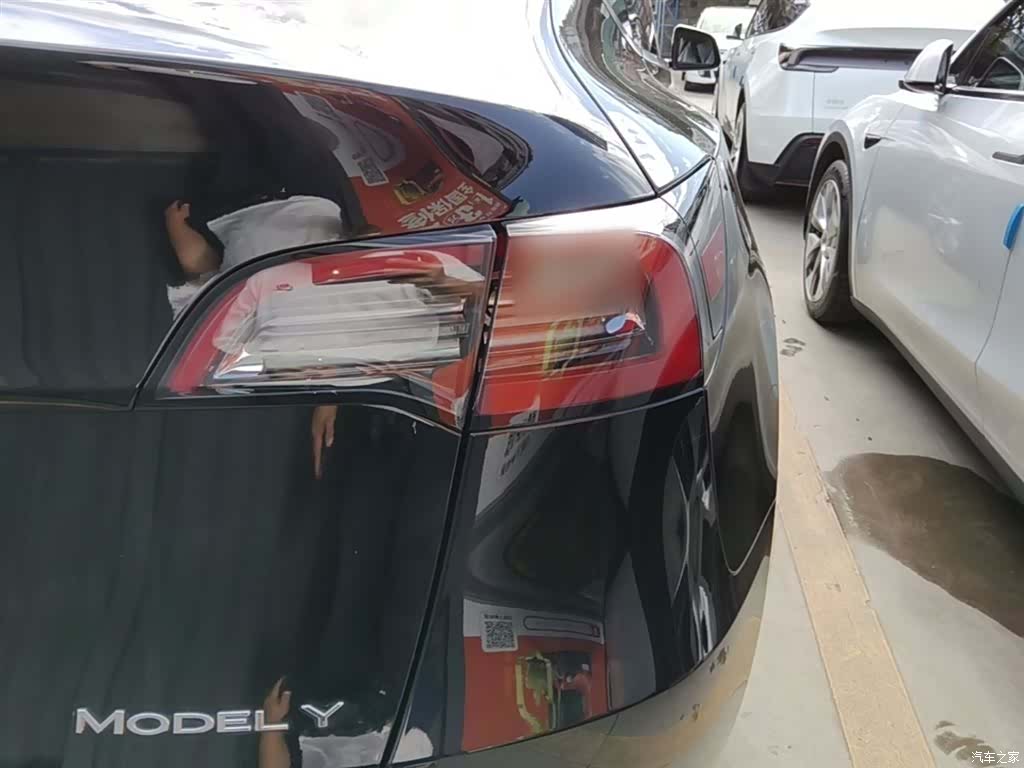 Tesla Model Y, 2023 8