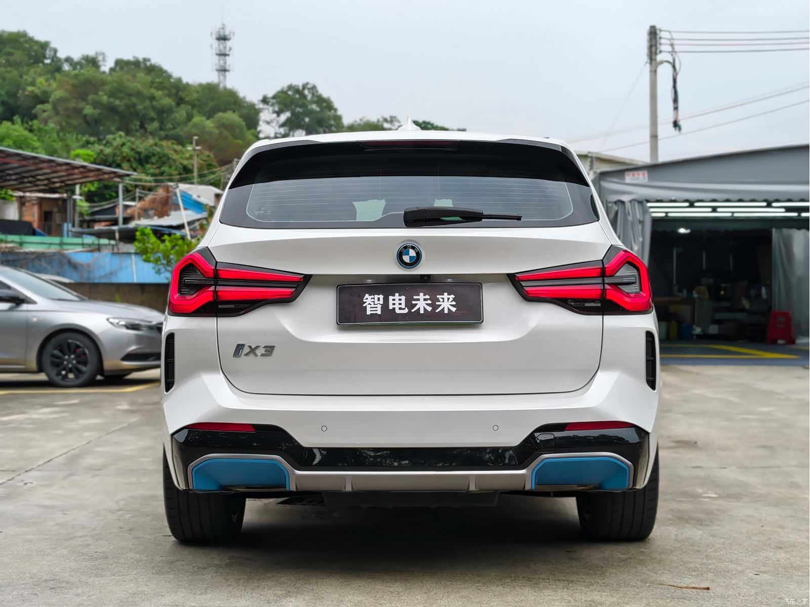 BMW iX3, 2021 все фото