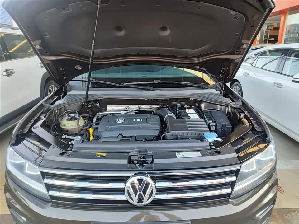 Volkswagen Tiguan L